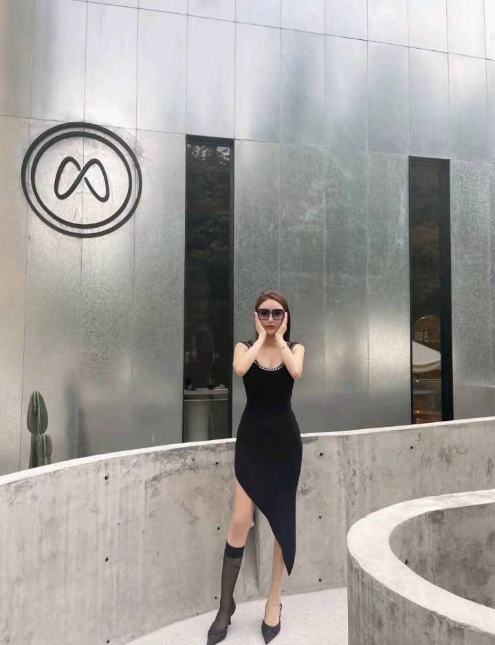 胸大，年轻 之前去过也发过的小姐姐，胸很大，人还可以，最近一